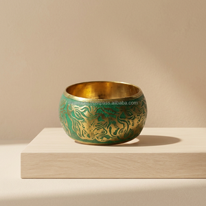 Anillos para Servilletas Hechos a Mano en Latón con Diseño Clásico Grabado, Decoración de Mesa Redonda de Metal Ecológica para Fiestas - Product Image 2