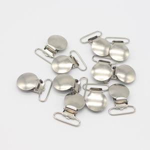 Clip de <span class=keywords><strong>Bretelle</strong></span> Métallique Classique en Nickel Plaqué Couleur Personnalisée, Forme Cœur Plat ou Rond, pour Vêtements et Habillement - Product Image 1