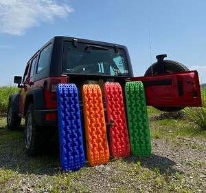 Nhiệm vụ nặng nề 4x4 phục hồi theo dõi offroad cát bùn tuyết kéo Thảm khẩn cấp công cụ <span class=keywords><strong>Kit</strong></span> cho 4WD cho <span class=keywords><strong>jeep</strong></span> SUV Xe tải - Product Image 5