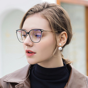 Monturas de Gafas Lanvin Cat Eye TR90 con Lentes Anti Luz Azul para Mujer - Product Image 4