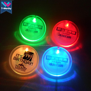 T-Worthy ป้าย LED ดาว PIN โลโก้ที่กําห<span class=keywords><strong>น</strong></span>ดเองของขวัญส่งเสริมการขาย LED กระพริบ Pin รอบ / หัวใจ / รูปดาวเรืองแสง LED ป้าย - Product Image 4