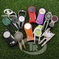 Outil de réparation de divots de golf pliable moulé sur mesure, en métal, avec clip ceinture plat, logo gravé au laser et ouvre-bouteille inclus