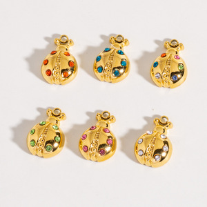 Mariquita de acero inoxidable <span class=keywords><strong>Coccinella</strong></span> <span class=keywords><strong>septempunctata</strong></span> con colgante de diamantes de imitación dijes de insectos para la fabricación de joyas DIY - Product Image 4