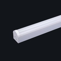 Éclairage de bureau linéaire, corps en aluminium, barre lumineuse LED, couvercle en PC, certifié CE, plan de conception AutoCAD, garantie de 5 ans, usage commercial, IP20