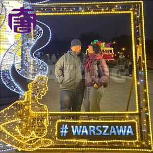 Decoración Luminosa Festiva para Fondo Fotográfico Navideño, para Eventos en Centros Comerciales, Área Interactiva de Fotos Navideñas - Product Image 6
