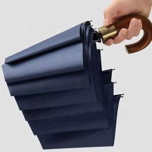 Paraguas Plegable Automático de 3 Pliegues con Mango Curvo de Madera, 10 Varillas Reforzadas, 106 cm de Diámetro Abierto, para Viajes y Regalos - Product Image 3