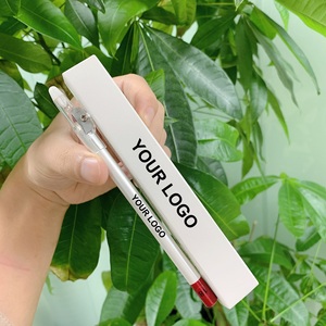 <span class=keywords><strong>Crayon</strong></span> à lèvres crémeux végétalien blanc avec pinceau et <span class=keywords><strong>taille</strong></span>-<span class=keywords><strong>crayon</strong></span> pour les femmes noires Logo personnalisé maquillage <span class=keywords><strong>crayon</strong></span> à lèvres pigmenté - Product Image 1