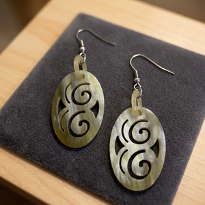 Pendientes Colgantes de Cuerno de Búfalo Natural Ovalados, Ecológicos, Artesanales, para Niños, para Aniversario o Compromiso - Product Image 3