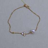 Bracelets et Joncs Élégants en Or Véritable 18 carats avec Diamants et Perles de Culture d'Eau Salée Naturelles Akoya du Japon de 6,5-7 mm, Ornés de Camélia et de Nacre
