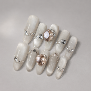 Faux ongles à presser blancs pailletés avec strass et perles, forme amande, prêts à poser, kit professionnel - Product Image 6