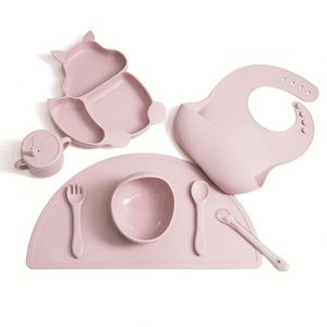 Ensemble cadeau de produits pour bébé en silicone, ensemble de vaisselle à ventouse pour l'alimentation du bébé, tapis d'alimentation, bol, cuillère, bavoir, assiette, tasse, idée cadeau pour nouveau-né - Product Image 1