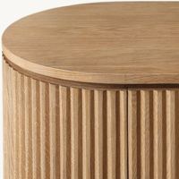 Meuble TV en chêne artisanal de prestige, console à 4 portes à lattes cannelées pour villa de luxe, meuble multimédia, centre de divertissement basse en hauteur