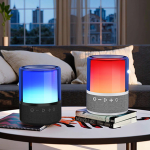 2025 Hot Sales Bt Draadloze Mini Led Rgb Light <span class=keywords><strong>Speaker</strong></span> Met Subwoofer Draagbare En Aux Communicatie - Product Image 1