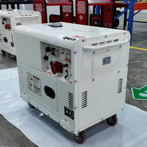 Générateur diesel silencieux 5,5 kW monophasé/triphasé pour usage commercial et environnements nécessitant une faible sonorité - Product Image 2