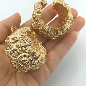 Hoa 24K Vàng Thật Dubai Trang Sức Cưới Đồng Thau Lớn Hoop Chunky Earrings Cho Phụ Nữ