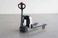 Transpalette électrique HSLLIFT 2 tonnes à batterie lithium 48V15AH, largeur de fourche 550/685MM, déplaceur latéral électrique, pneus pneumatiques, propulsion arrière, intérieur/extérieur
