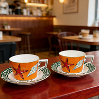 Ensemble de 2 tasses et 2 assiettes en porcelaine fine, résistant à la chaleur, avec illustration personnalisée créative, design moderne et luxueux, compatible lave-vaisselle et micro-ondes