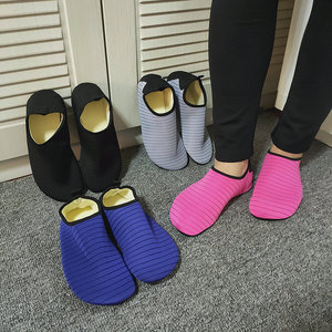 Chaussons d'intérieur en tricot à bout fermé avec semelle extérieure en EVA antidérapante, doublure en peluche, semelle souple, unisexe, pour adultes et enfants, grande taille - Product Image 5