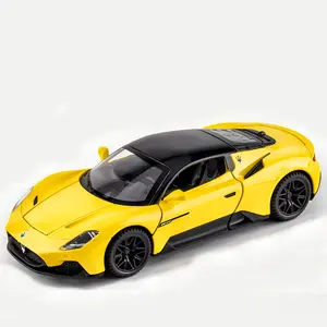 压铸玩具模型汽车1:32玛莎拉蒂MC20合金汽车模型，带声光回拉金属汽车模型玩具模型