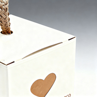 Mini boîtes cadeaux blanches et brunes, boîtes à dragées pour mariage, boîtes en papier kraft avec de jolies poignées en ficelle