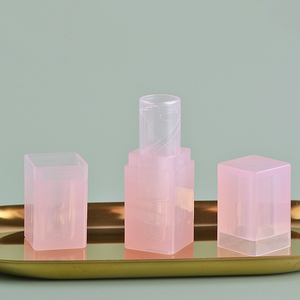 Lápiz <span class=keywords><strong>labial</strong></span> de tubo de realce cuadrado, transparente, grueso, 3,5g, ecológico, con logotipo privado, <span class=keywords><strong>precio</strong></span> de fábrica - Product Image 2