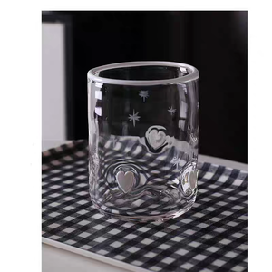 Conception d'arbre <span class=keywords><strong>de</strong></span> Noël fait à la main isolé clair à la mode créatif personnalisé verre trempé verre à liqueur <span class=keywords><strong>pour</strong></span> cadeau <span class=keywords><strong>de</strong></span> Noël - Product Image 3