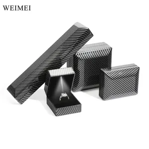 WeiMei Caja De Collar De Luz Led Jewelry Packaging Box Glossy Finish Solid Plastic Jewelry Boxes Led Jewellery Box