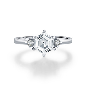 Anillo de compromiso de plata de ley S925 con circonita de corte hexagonal, hipoalergénico, elegante, para mujer, para propuesta, uso diario, regalo - Product Image 1