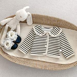 Completo Formale Primaverile per Bambine con Giacca a Righe e <span class=keywords><strong>Pantaloni</strong></span> a Gamba Larga, Set di 2 Pezzi - Product Image 5