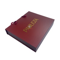 Cajas de Regalo para Ropa de Lujo Personalizadas con Asas, Laminación Mate, Grabado, Recubrimiento UV y Forro de Esponja