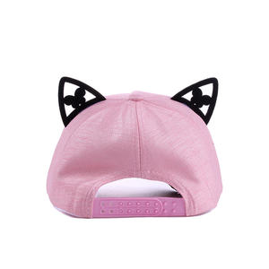 Großhandel 3D Cartoon Katzenkopf 5-Panel Kinder Baseballkappe mit Ohren Kleinkind Baseballmützen für Mädchen mit Strass-Buchstaben Verziert - Product Image 4