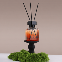 Diffuseur de parfum élégant |   Bouteille en verre ambré de 100 ml avec bouchon métallique |   Cadeau de parfum haut de gamme pour voiture et maison pour hommes et femmes