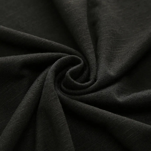 Chemises de style américain Polyester Running Men Plain Solid Color Custom Slim Fit Gym Hooded T Shirt with Enlarge length - Product Image 3