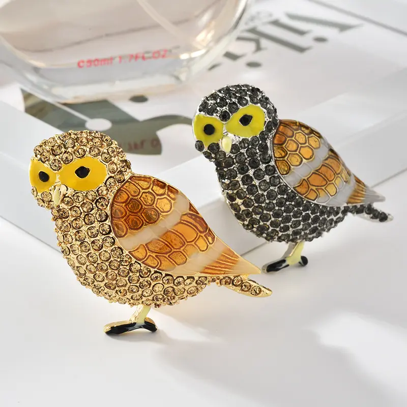 Vintage Owl Brooch Corsage Scarf Clip Crystal Parrots Brooches Lapel Pin Broches Jewelry Women Lady Sweater Hats Buckles