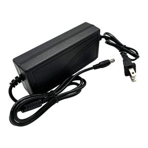 Adaptador de Corriente de 12 V 12V5A Enchufes para Reino Unido/EE. UU./UE/Australia Adaptadores de Corriente con Pantalla LED de Monitoreo Fuente de Alimentación Conmutada - Product Image 4