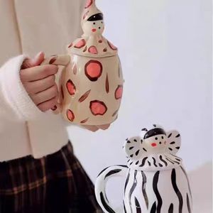 Taza <span class=keywords><strong>de</strong></span> Cerámica <span class=keywords><strong>de</strong></span> Dibujos Animados INS para el Regreso a Clases, Taza Pintada a Mano con Diseño <span class=keywords><strong>de</strong></span> <span class=keywords><strong>Cebra</strong></span> y Caperucita Roja, a Prueba <span class=keywords><strong>de</strong></span> Fugas, Apta para Lavavajillas, con Tapa - Product Image 5