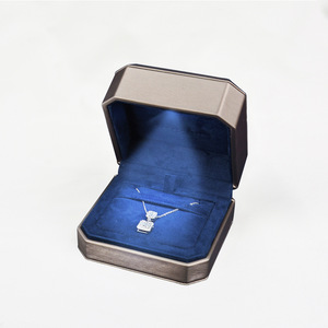 2025 <b>Light</b> Luxury Pendant <b>Box</b> with <b>LED</b> <b>Light</b> Specialized High Quality Jewelry Gift Packaging <b>Box</b> - Product Image 3