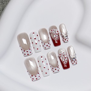 <span class=keywords><strong>Uñas</strong></span> postizas de acrílico de lujo reutilizables, hechas a mano, <span class=keywords><strong>largas</strong></span> y cónicas, con efecto ojo de gato nude y pedrería francesa. - Product Image 4