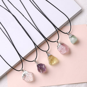 <span class=keywords><strong>Colgante</strong></span> de piedra natural cabeza de oro blanco dorado cristal crudo al por mayor <span class=keywords><strong>colgante</strong></span> de jade <span class=keywords><strong>colgante</strong></span> de <span class=keywords><strong>amatista</strong></span> irregular - Product Image 1