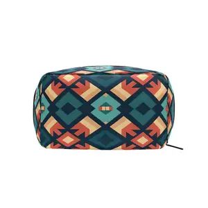 Logo douanier quantité minimale de commande bas Petit sac cosmétique matelassé mignon Colorful Travel Outdoor Cosmetic Wash Bag Pouch