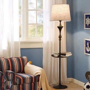 Lámpara de Pie de Hierro Forjado de Estilo Americano, Lujo Ligero, para Hotel, Sala de Estar, Estudio, Dormitorio Minimalista, Jardín, FCC-B - Product Image 1