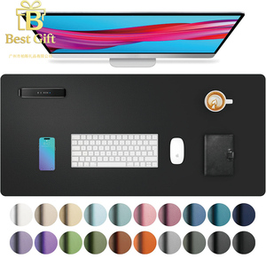 Tapis <span class=keywords><strong>de</strong></span> souris <span class=keywords><strong>de</strong></span> bureau personnalisés en cuir PU souple gaufré, durables, <span class=keywords><strong>pour</strong></span> cadeaux - Product Image 1