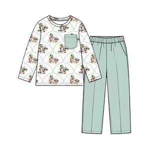 Ensemble décontracté pour garçons : T-shirt à manches longues avec poche et imprimé canard colvert, pantalon droit uni - Product Image 4