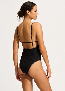 Traje de Baño de Una Pieza OEM con Diseño Personalizado, Ecológico, de Malla de <span class=keywords><strong>Ganchillo</strong></span>, Escote en V Profundo, Tirantes Ajustables y Espalda Abierta, Corte Alto - Product Image 2