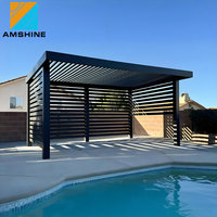 Pergola électrique d'extérieur motorisée avec lames orientables, imperméable, en aluminium, pour jardin, offrant une protection contre les intempéries