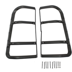 Ensemble de supports de phares et de couvercles de feux arrière Land Rover en acier STC53194 avec fixation par vis - Product Image 1