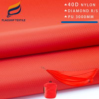 Tissu nylon ripstop diamanté 40D imperméable 3000 mm avec revêtement PU sans PFC et DWR pour sac de rangement