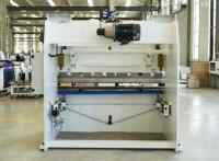 Promoción: Prensa Plegadora de Chapa CNC E21 de 130T y 3200mm, Totalmente Automática, con Eje de Torsión de Acero Inoxidable y Sistema CNC, Certificación CE