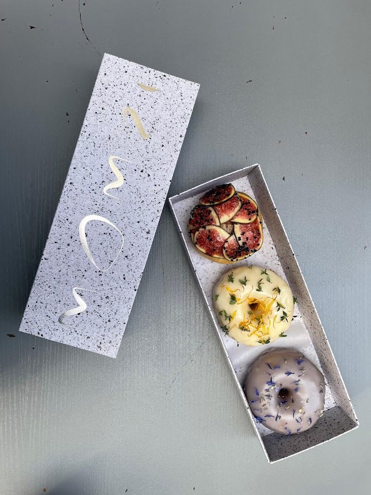 กล่องโดนัท