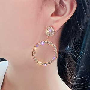 Boucles d'oreilles pendantes géométriques en strass pour femmes, bijoux de mode scintillants et tendance - Product Image 2